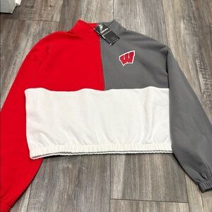 College Corner Wisconsin Badger Pullover size large NEW